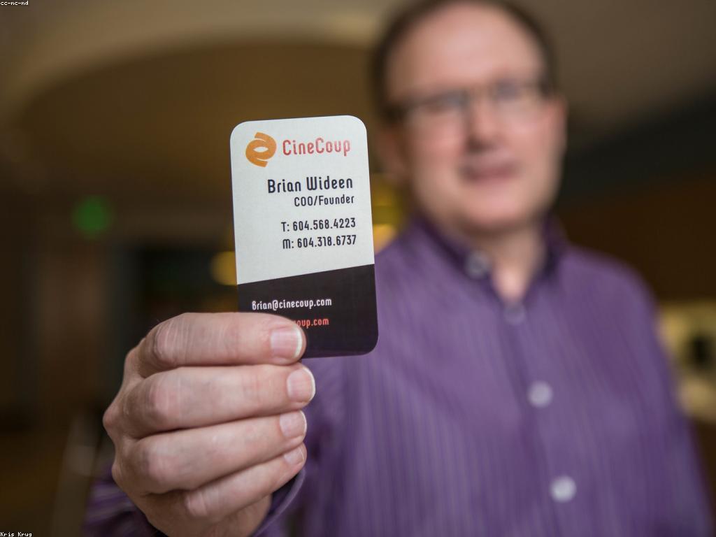 អាជីវកម្មលេងហ្គេម: ការអភិវឌ្ឍន៍និងអនាគត